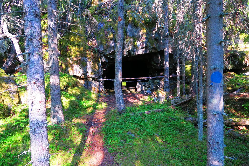 Gruvmyran Ulvön - juli 2017 gruvans mynning