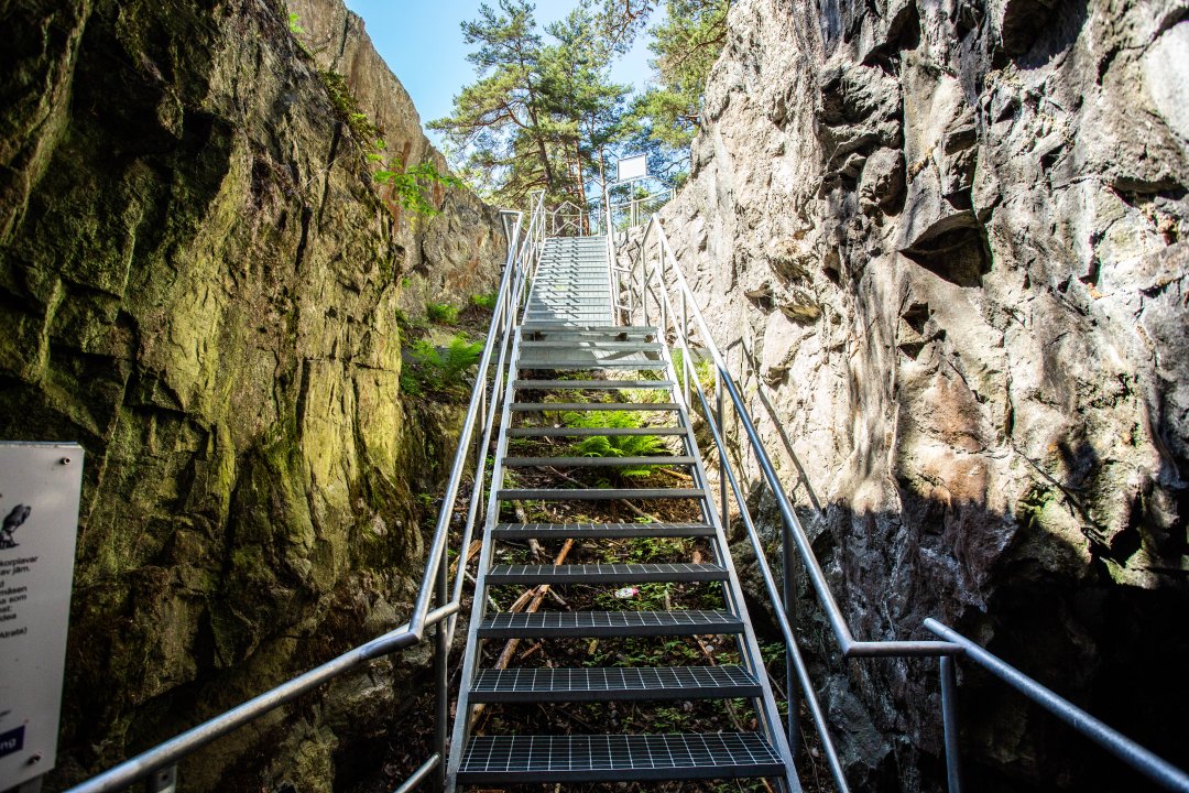 Hållets gruva Nyköping – juni 2019 trappan