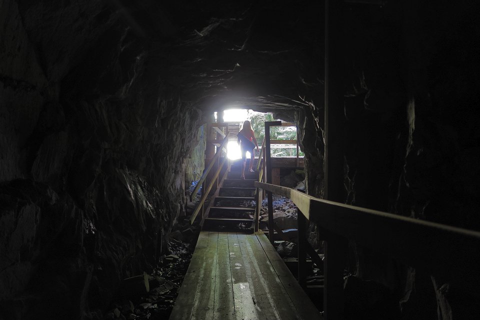 Hörnebo skiffergruva - juli 2017 slute av gruvgangen