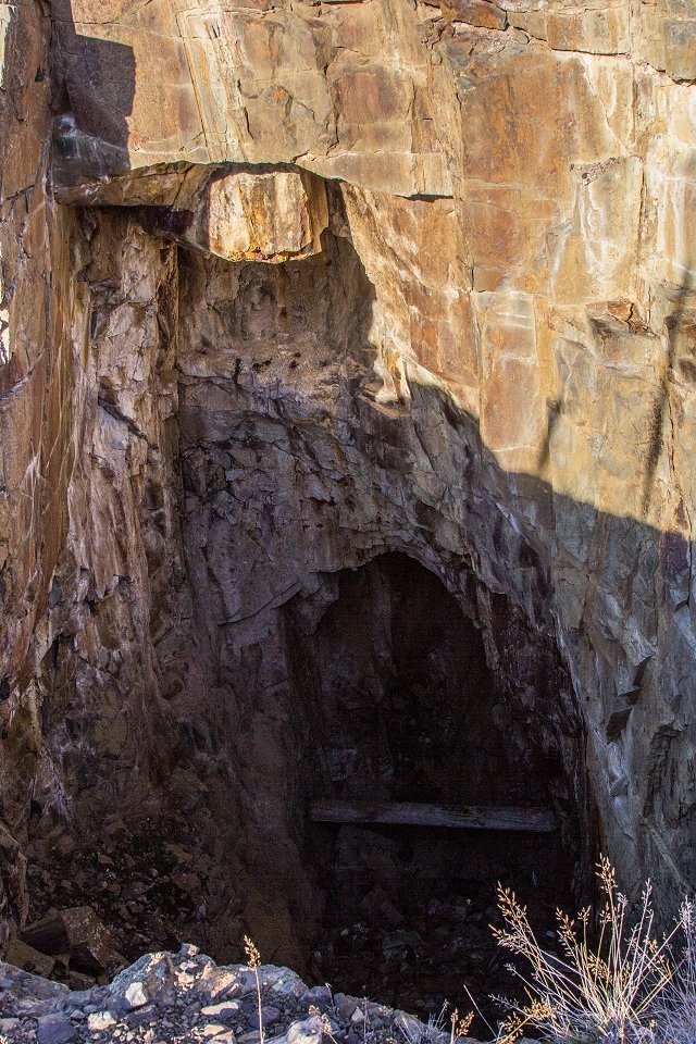 Stollbergets gruva - oktober 2016 morkt nere i stollen