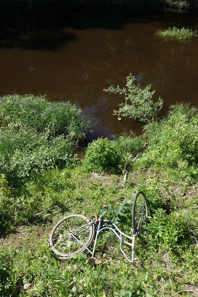Skultuna - juni 2013 gammal cykel