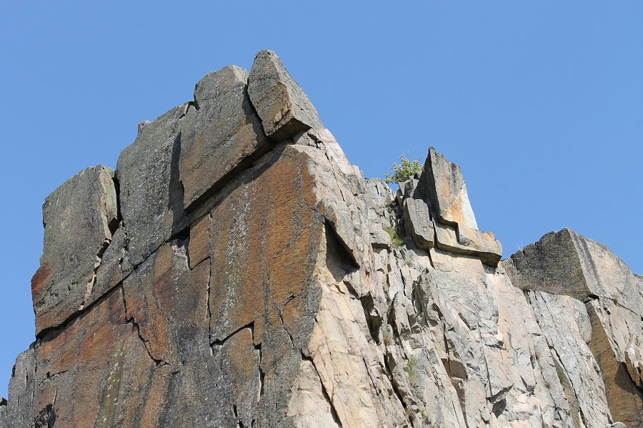 Stenhamra stenbrott - maj 2012 borg klippa