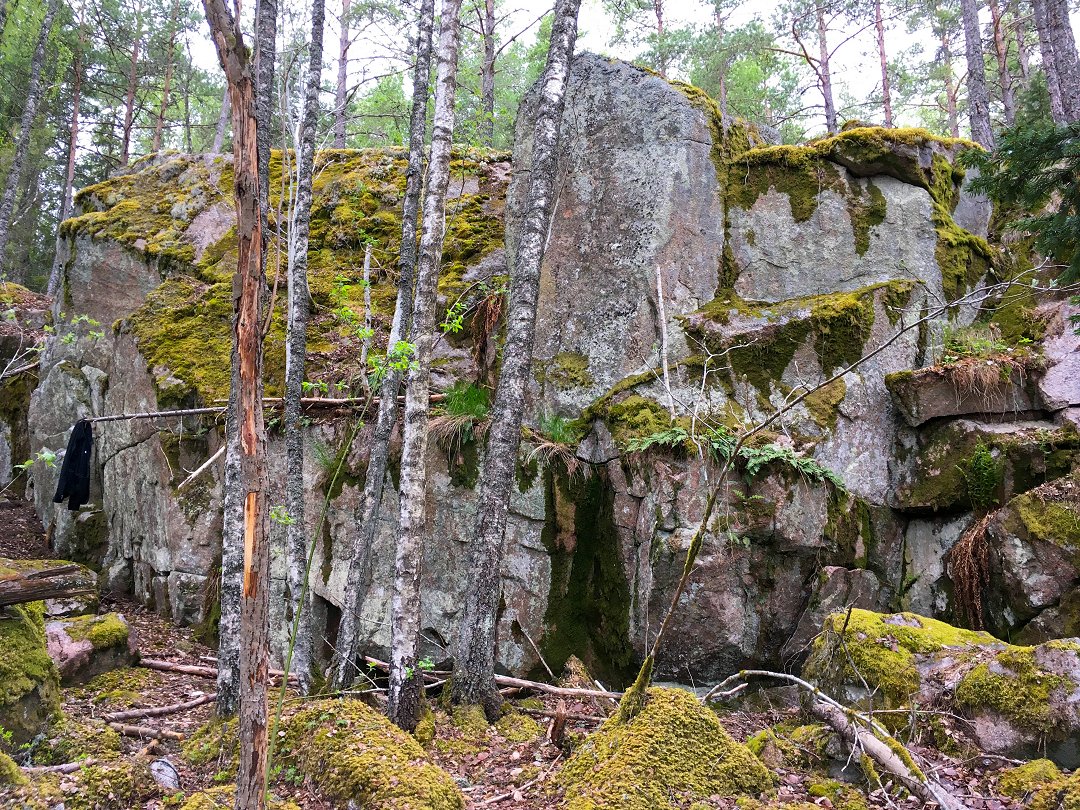 Trolltrappan, Fjärdhundra - maj 2022 sten massiv