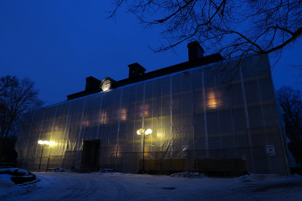 Åkeshovs slott - mars 2018 slottet ar inslaget i plast