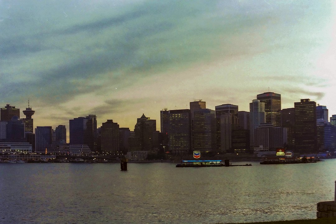 Vancouver, Kanada - november 2000 esso