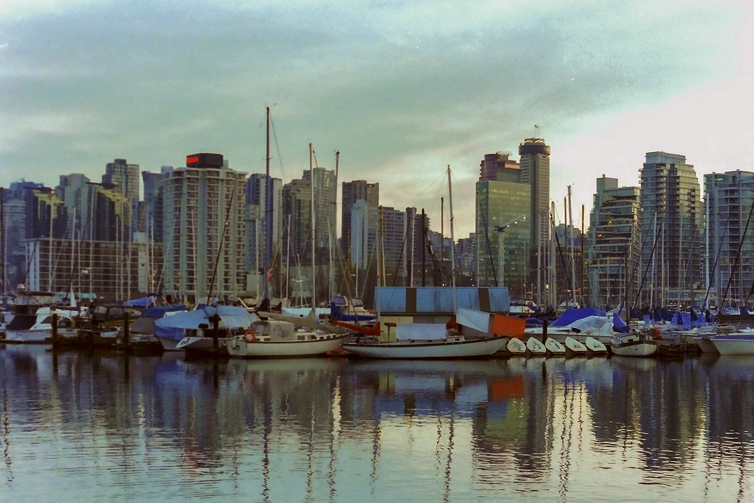 Vancouver, Kanada - november 2000 segelbatar