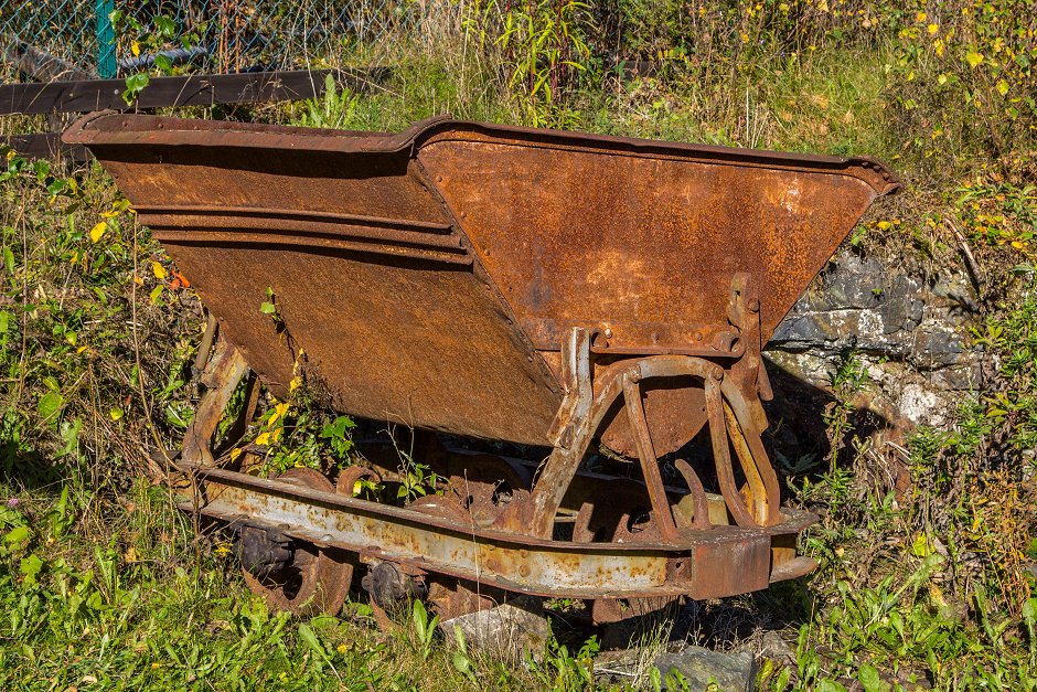 Flogbergets gruva - oktober 2016 rostig gruv vagn