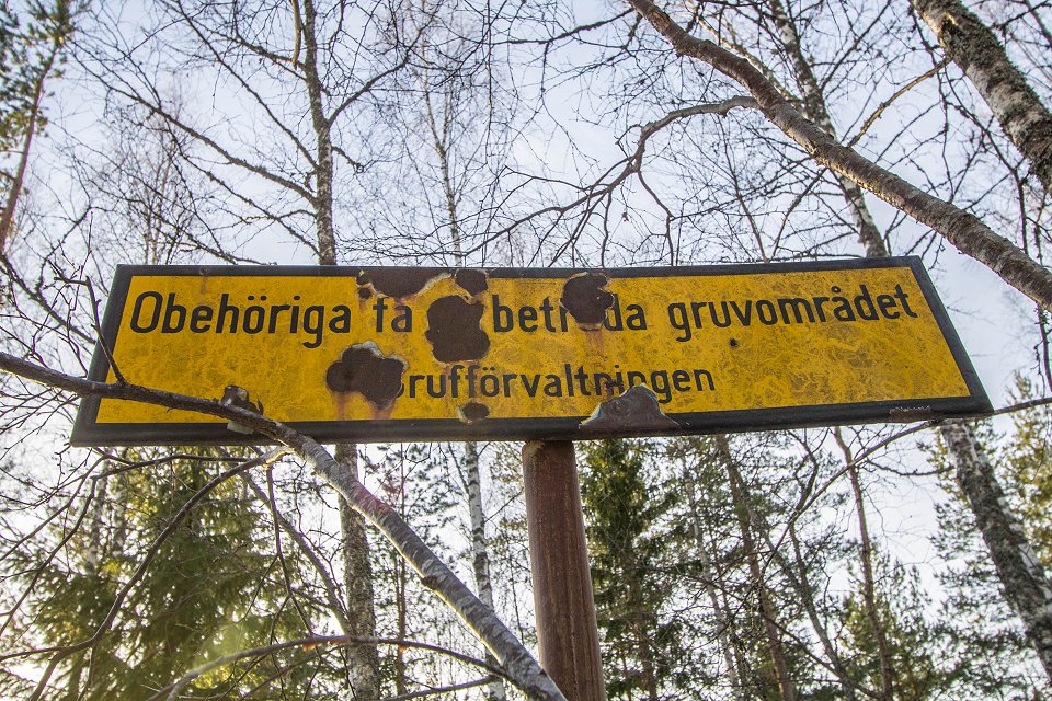 Norberg Åsgruvan - december 2016 gruv skylt rost