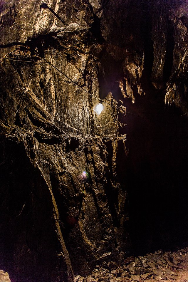 Storbergets gruva Hofors - juli 2017 klippvagg glodlampa