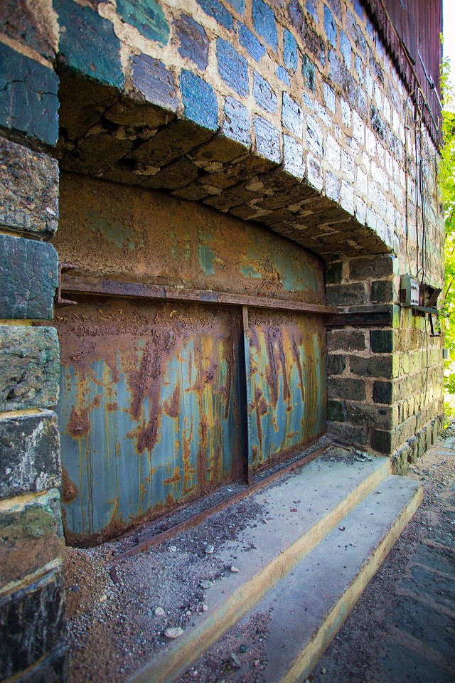 Horndals bruk - juli 2017 stallet iron door