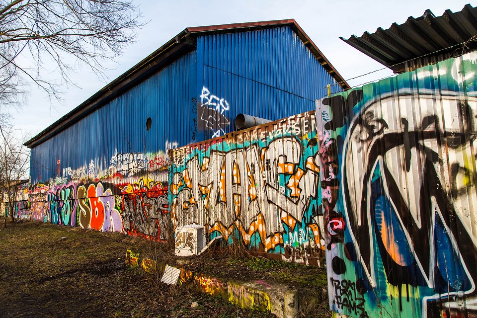 Bromsten - januari 2017 graffiti blatt hus