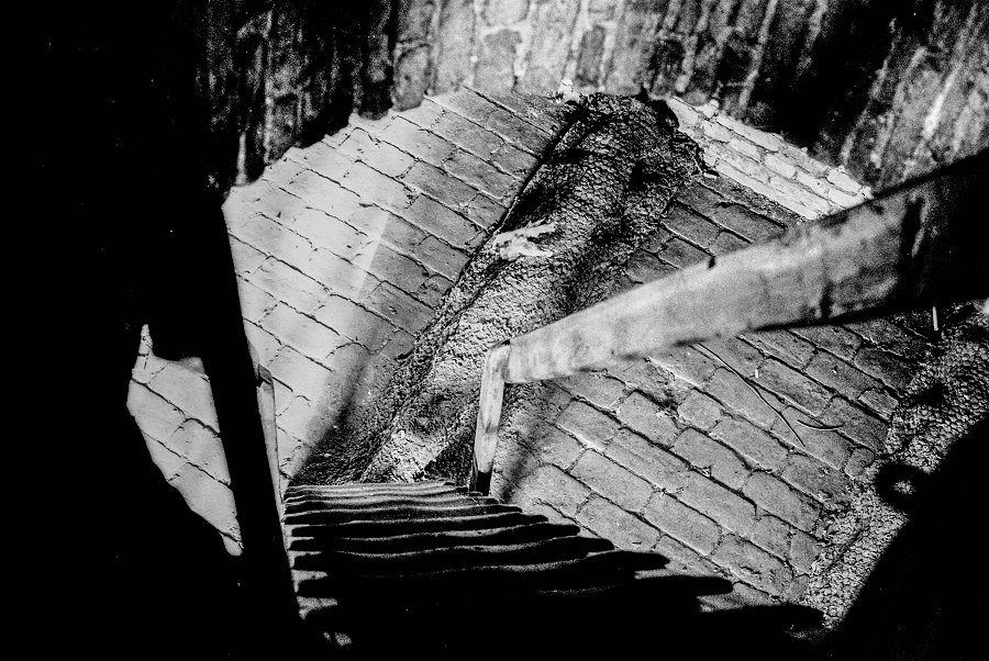 Klara Kyrka Stockholm - 1994 trappa tegel