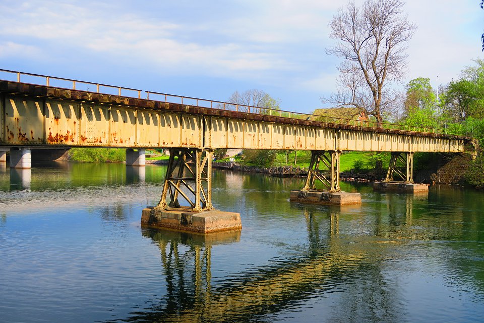 Järnvägsbro Motala - maj 2018 bron motala